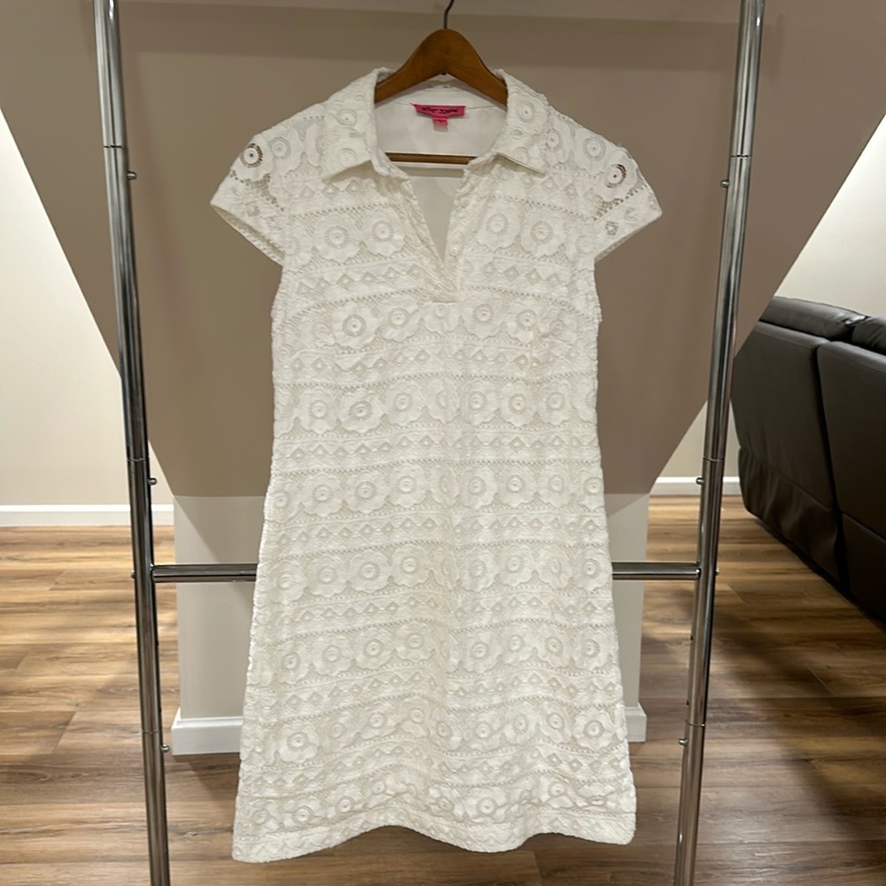 Betsey Johnson V-Neck Lace Dress Size 6